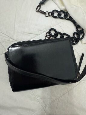 Hobo brand wallet on a chain